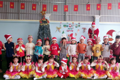GIÁNG SINH YÊU THƯƠNG – LAN TỎA NIỀM VUI TUỔI THƠ CÁC BÉ LỚP MẪU GIÁO 5 TUỔI C