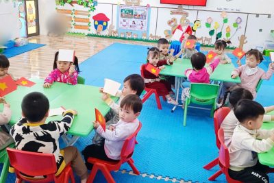 HOẠT ĐỘNG TRẢI NGHIỆM CHÀO MỪNG 81 NĂM NGÀY THÀNH LẬP QUÂN ĐỘI NHÂN DÂN VIỆT NAM (22/12) CỦA CÁC BÉ LỚP 2 TUỔI B